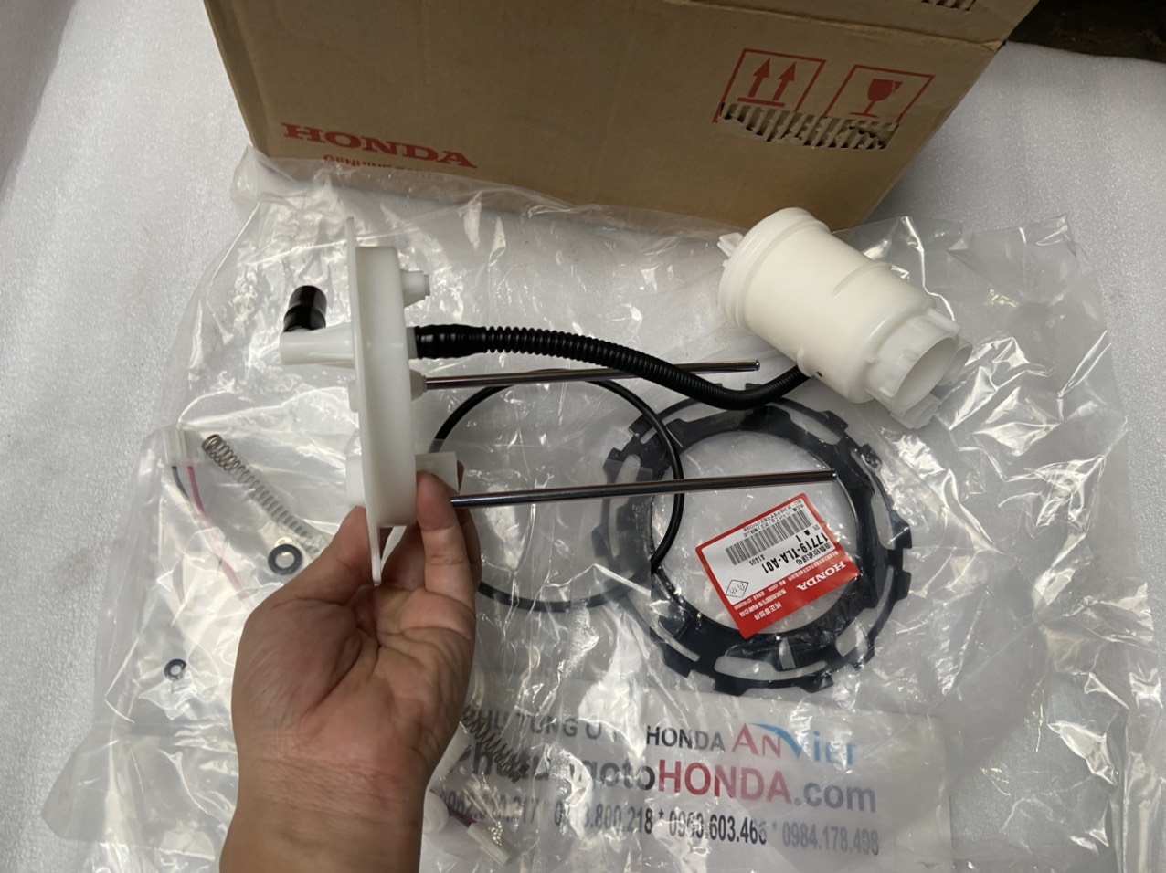 Lọc nhiên liệu xe Honda CRV 2018-2024